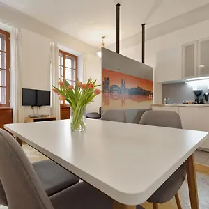 Historic Centre Viii Apartment Prag